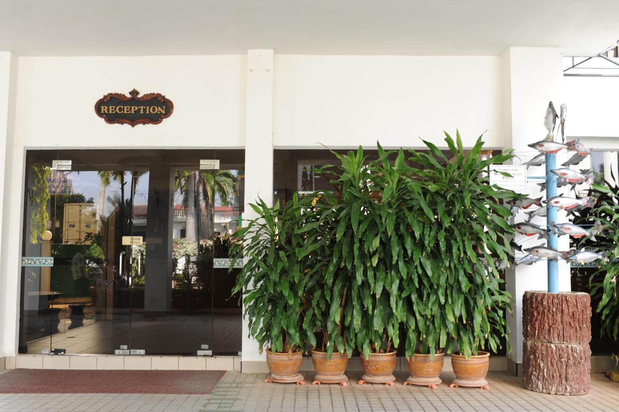Hotel Green Park Temerloh Exterior foto